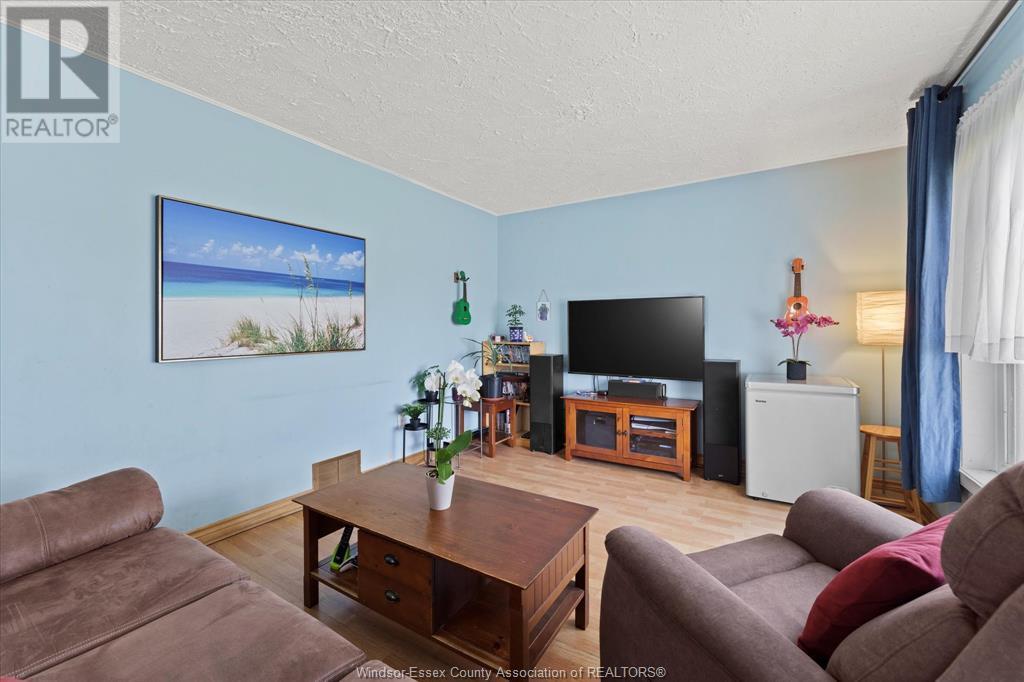 Photo 14 of 956 St Luke Road, Windsor ON