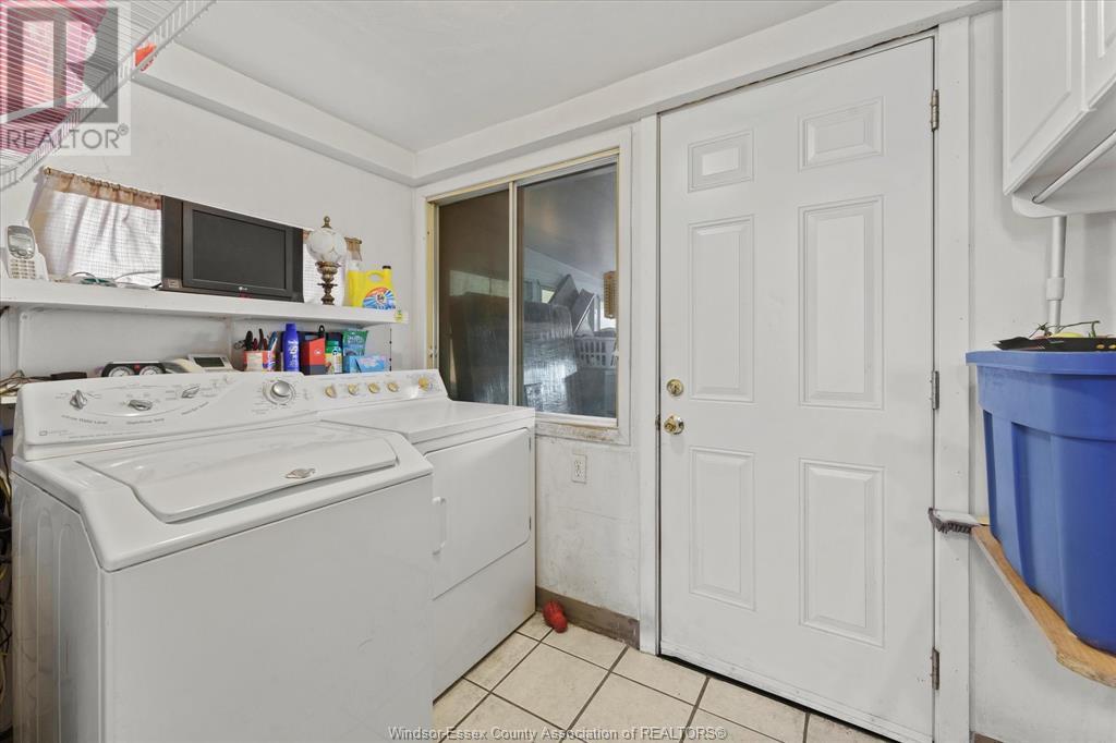 Photo 23 of 956 St Luke Road, Windsor ON