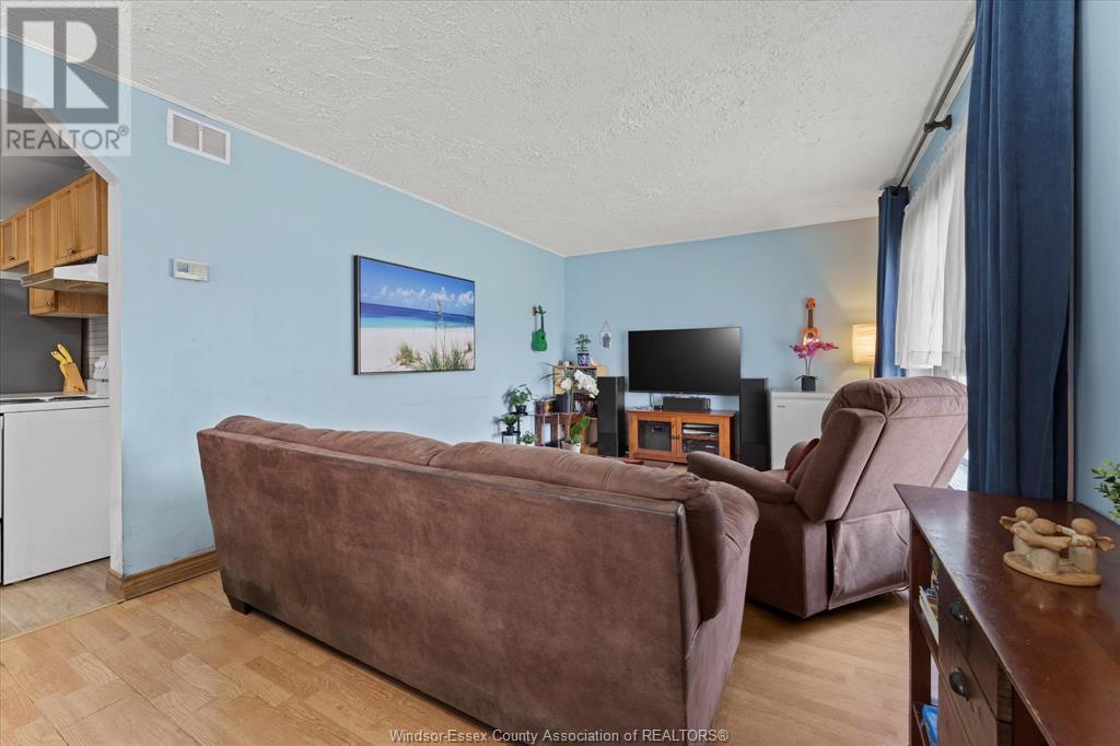 Photo 21 of 956 St Luke Road, Windsor ON