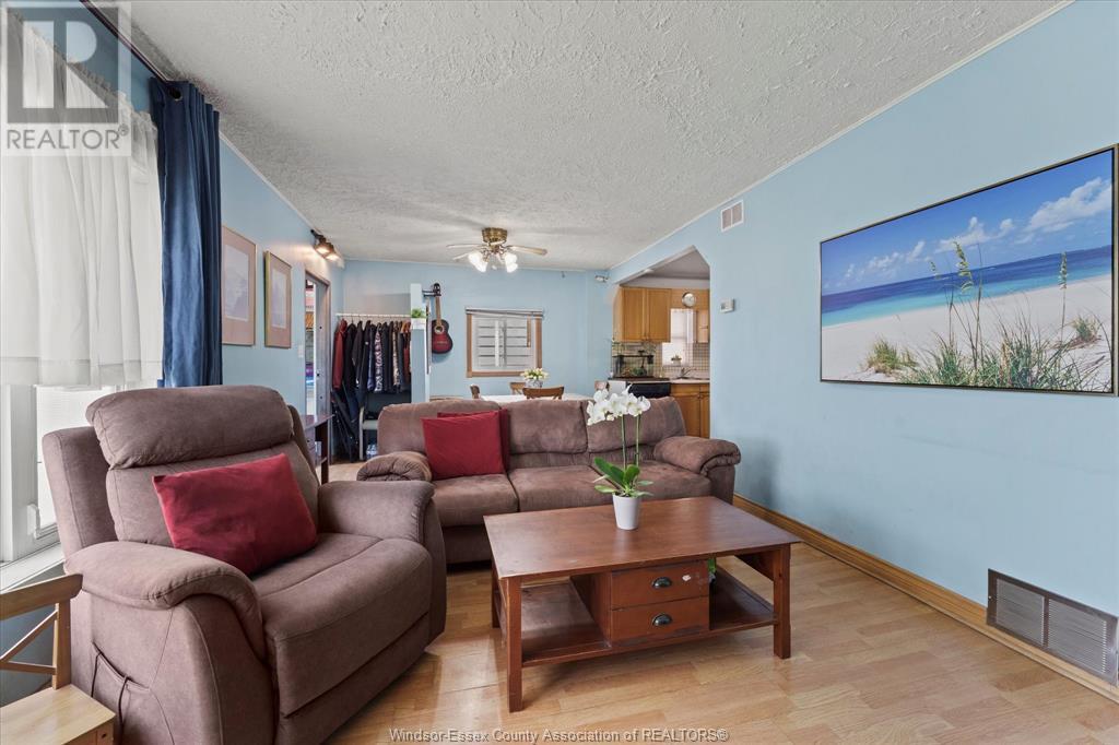 Photo 28 of 956 St Luke Road, Windsor ON