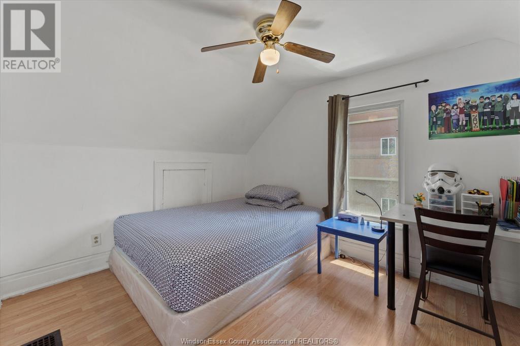 Photo 11 of 956 St Luke Road, Windsor ON