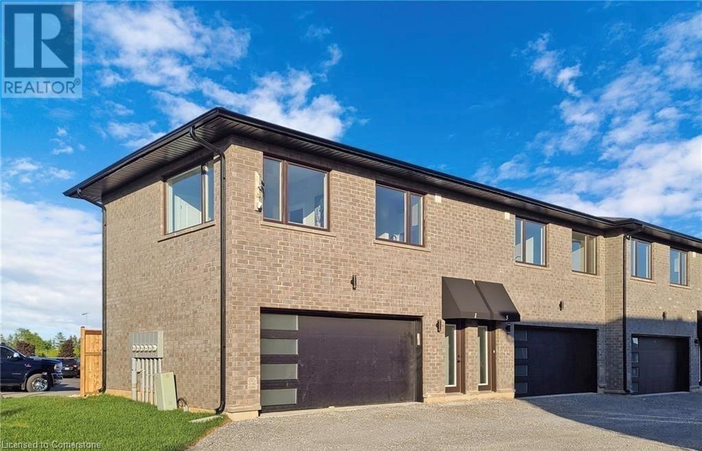Photo 12 of 9 Summersides Mews, Pelham ON