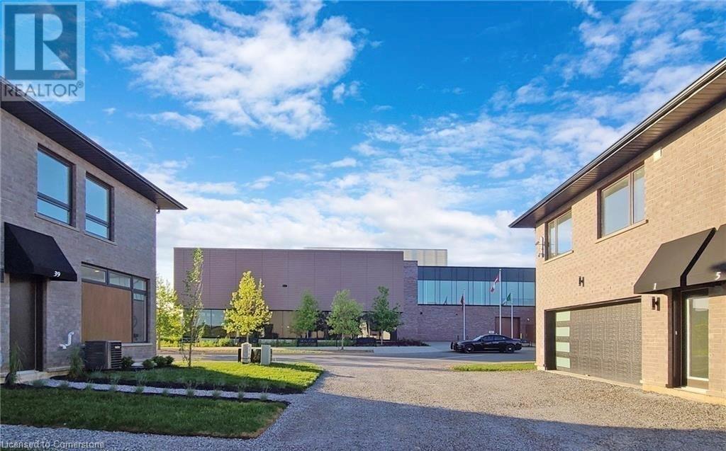 Photo 9 of 9 Summersides Mews, Pelham ON