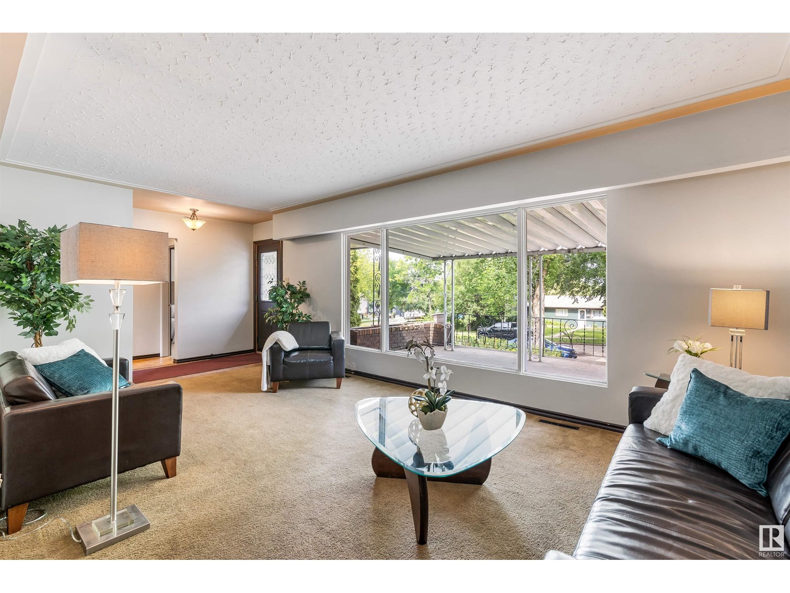 Single Family House Bungalow for Sale in  BELMONT DR St. Albert 