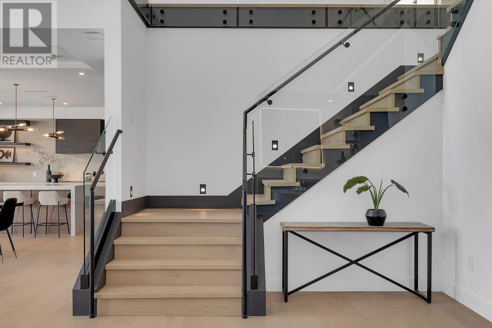 Photo 9 of 1523 Cabernet Way, Kelowna BC