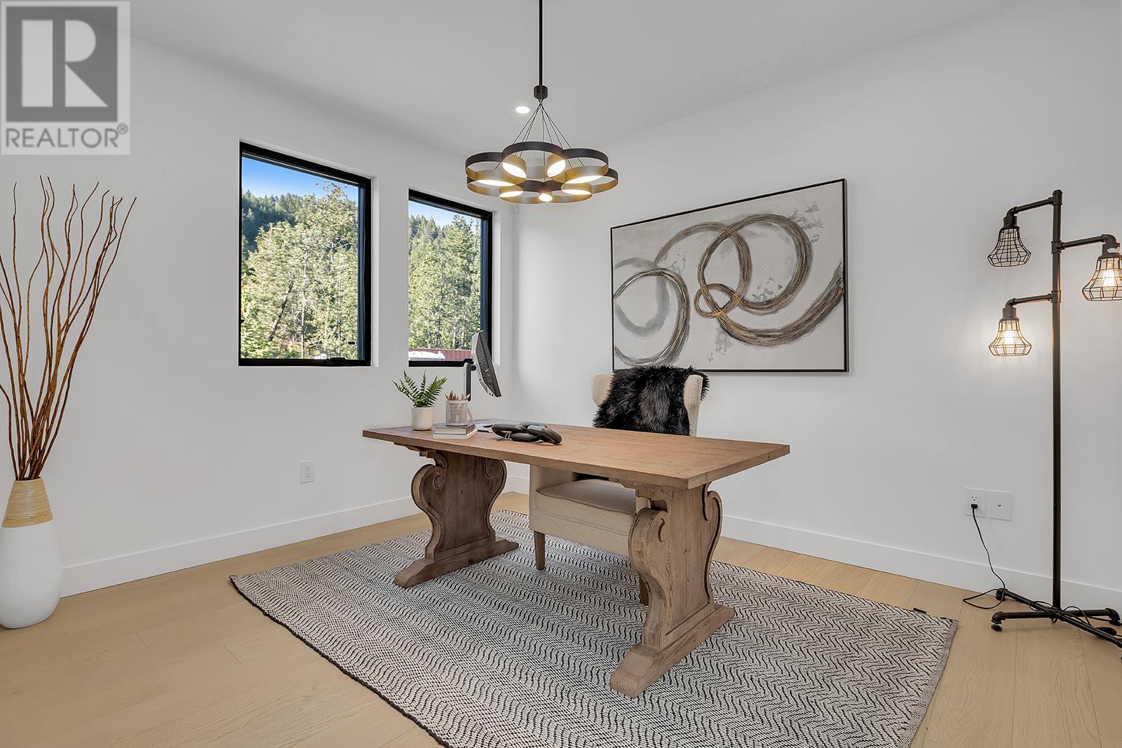 Photo 8 of 1523 Cabernet Way, Kelowna BC