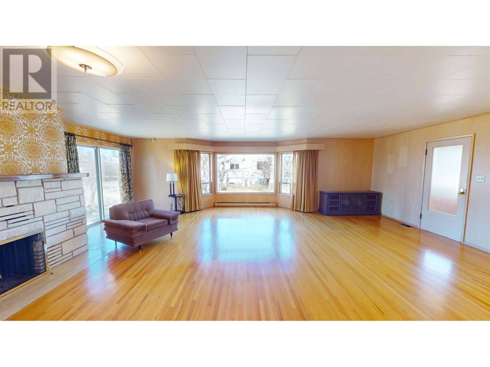 545 WILSON STREET, Quesnel