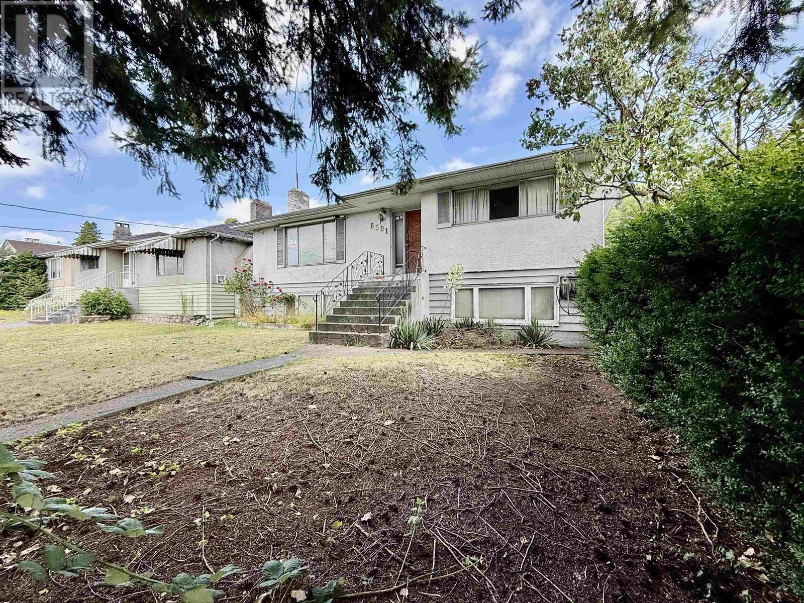 Photo 3 of 6391 Lougheed Highway, Burnaby BC
