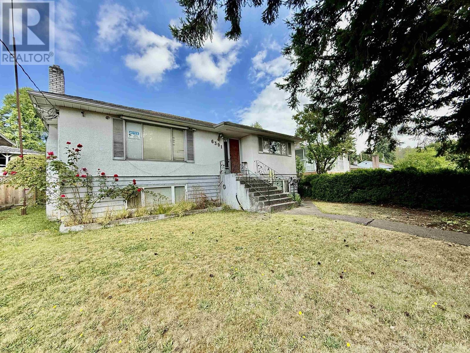 Photo 4 of 6391 Lougheed Highway, Burnaby BC