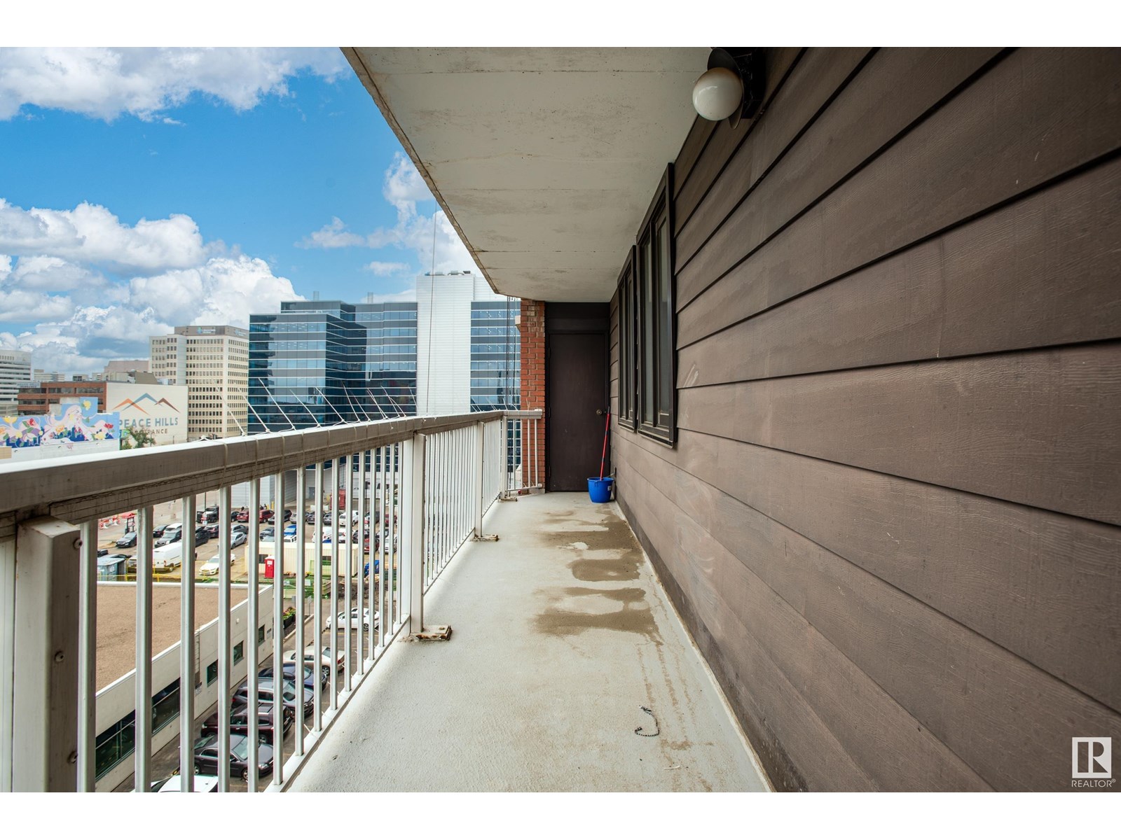 Photo 9 of 703 10145 109 St Nw, Edmonton AB