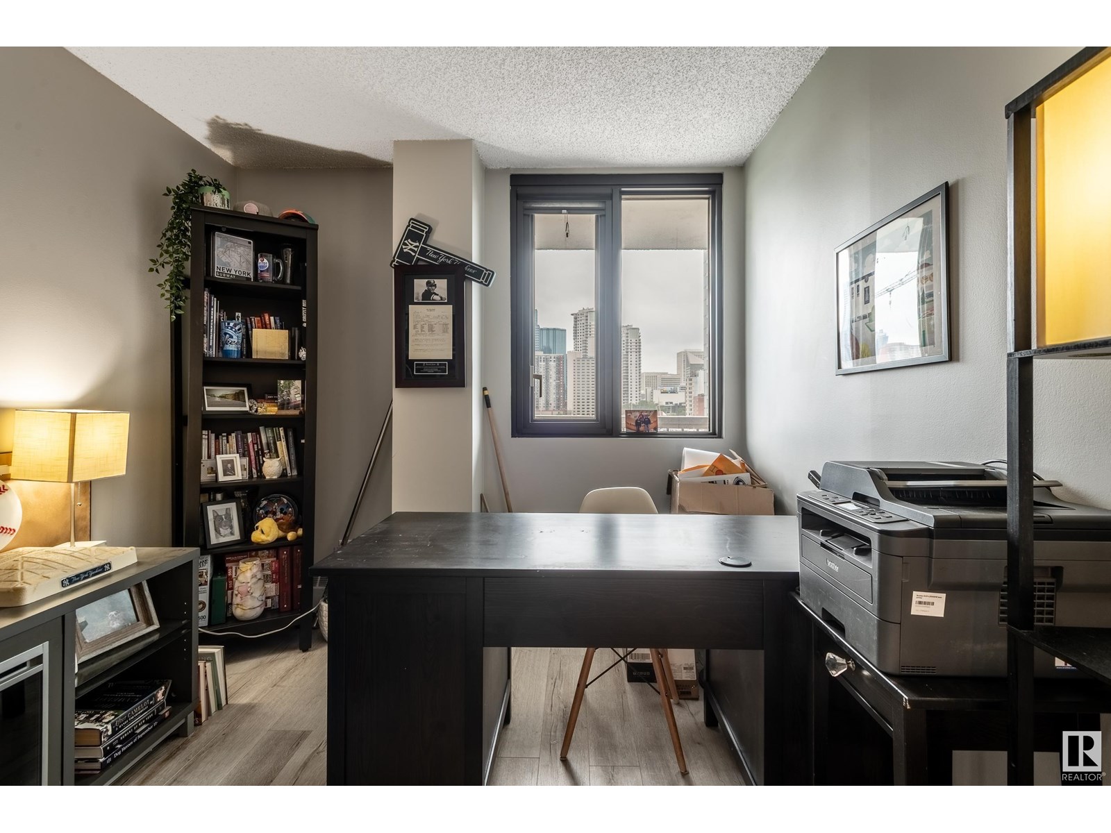 Photo 13 of 703 10145 109 St Nw, Edmonton AB