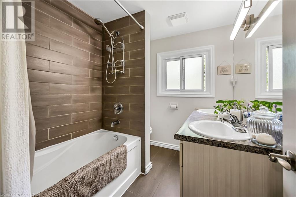 Photo 12 of 125 Bonaventure Drive Unit 59, Hamilton ON