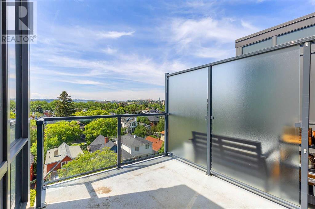 Single Family House for Sale in    Street NW Hillhurst Calgary 