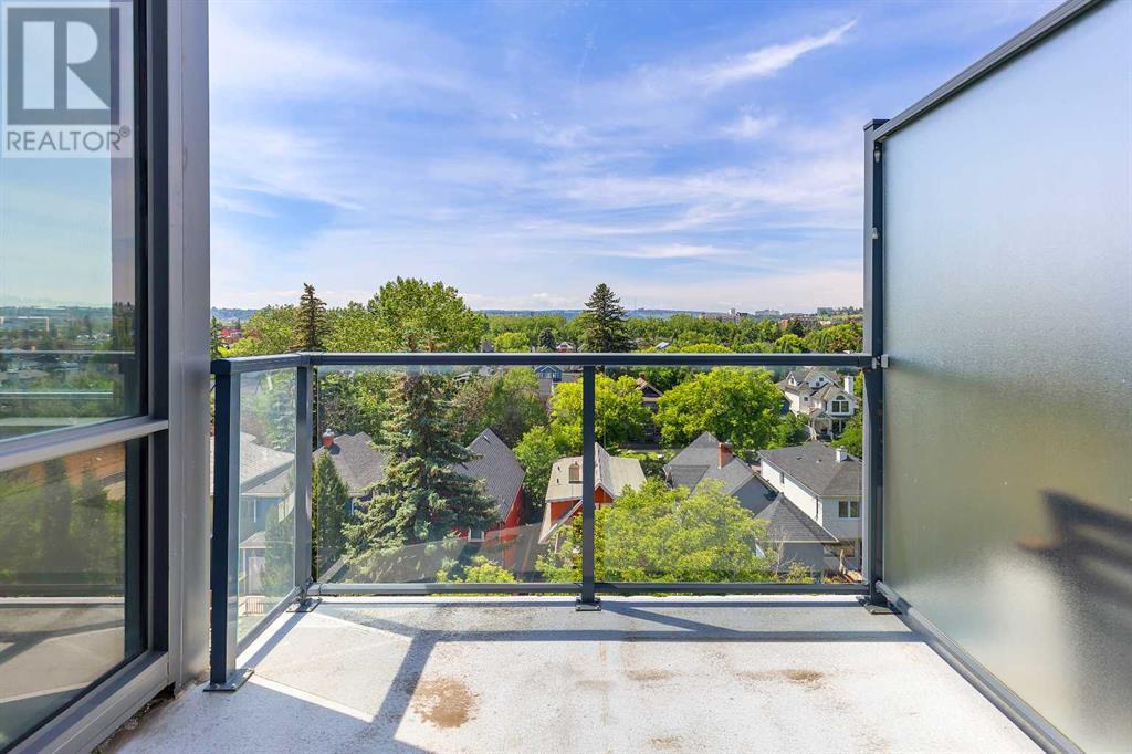 Single Family House for Sale in    Street NW Hillhurst Calgary 