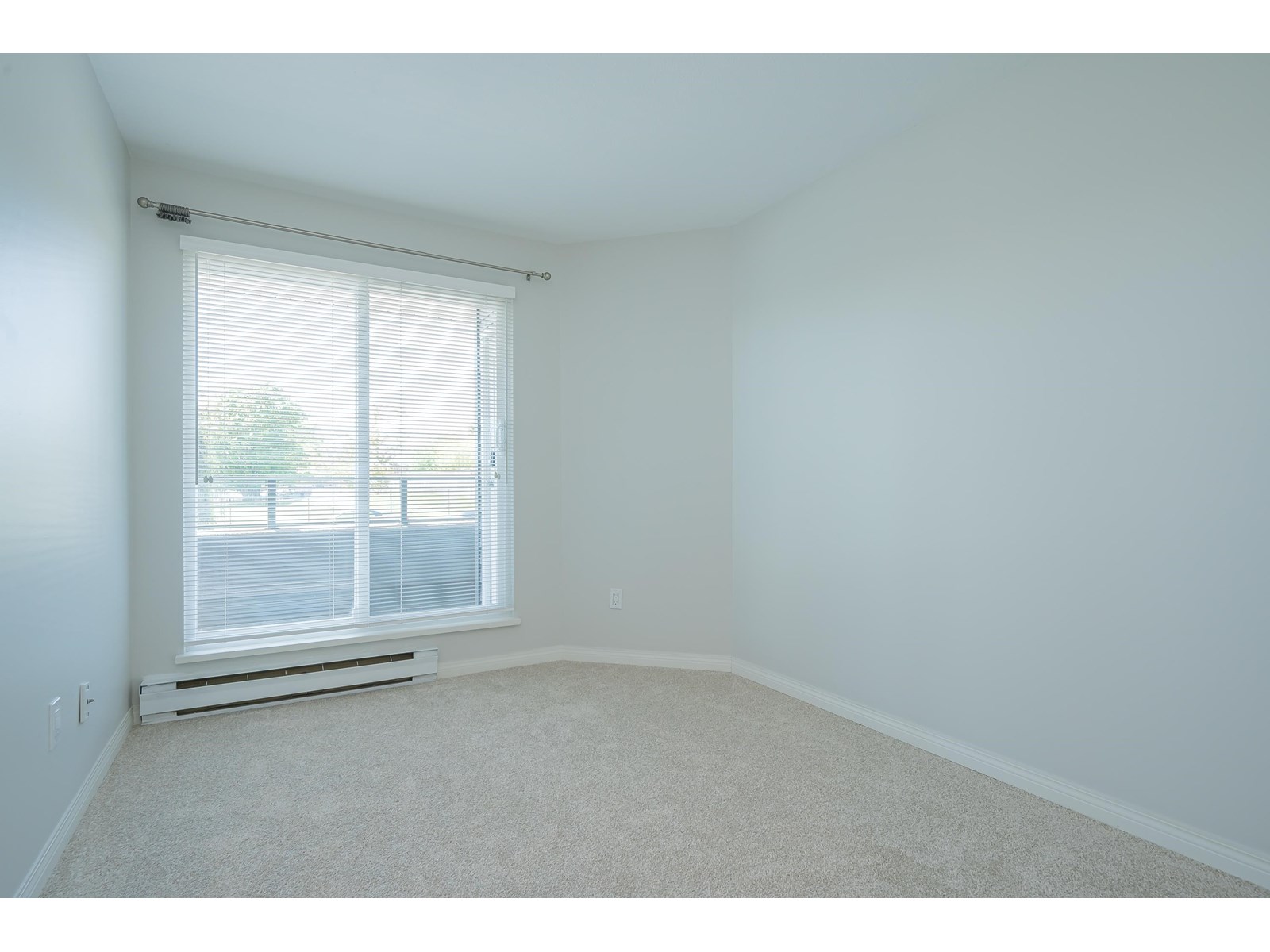 308 1220 FIR STREET, White Rock