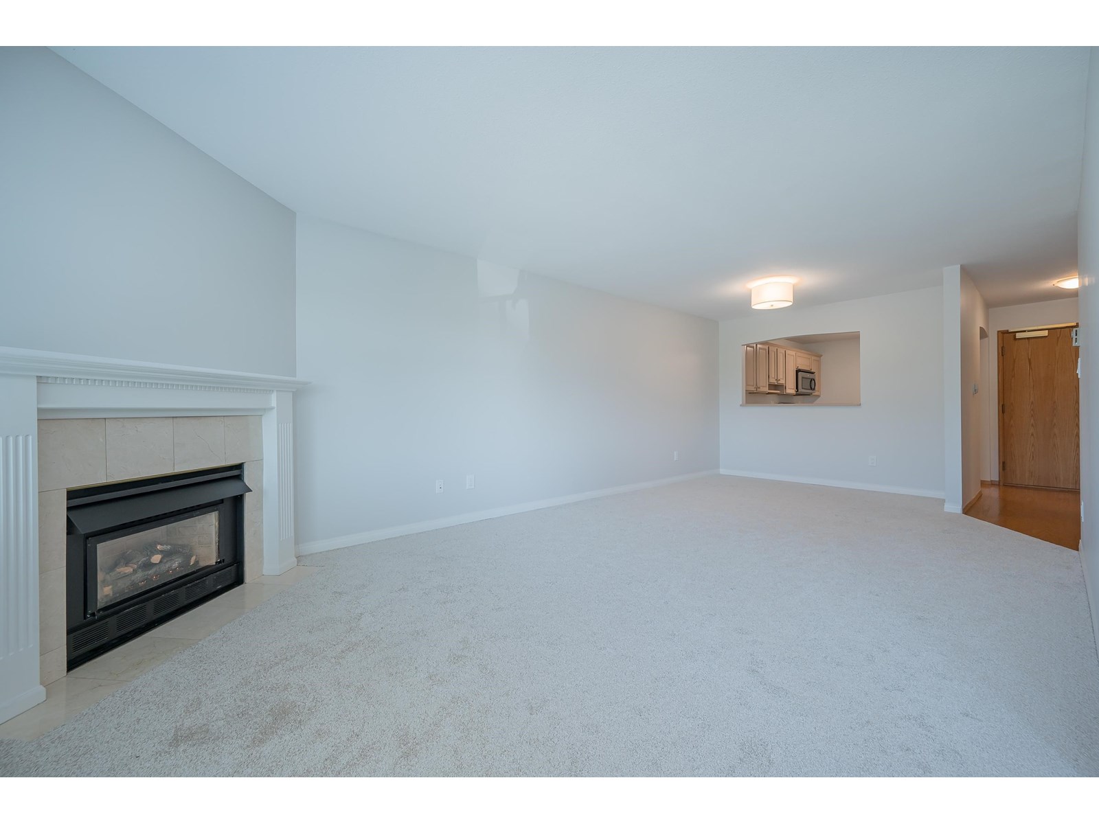 308 1220 FIR STREET, White Rock