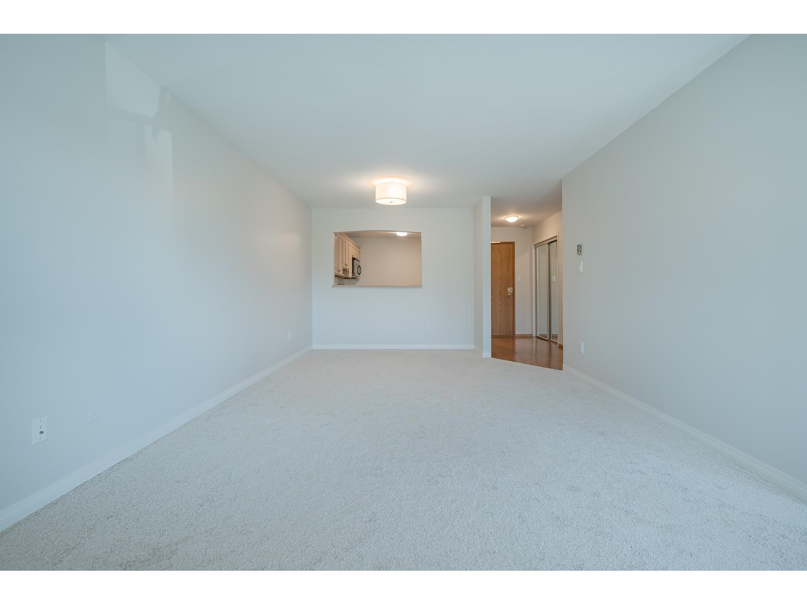 308 1220 FIR STREET, White Rock