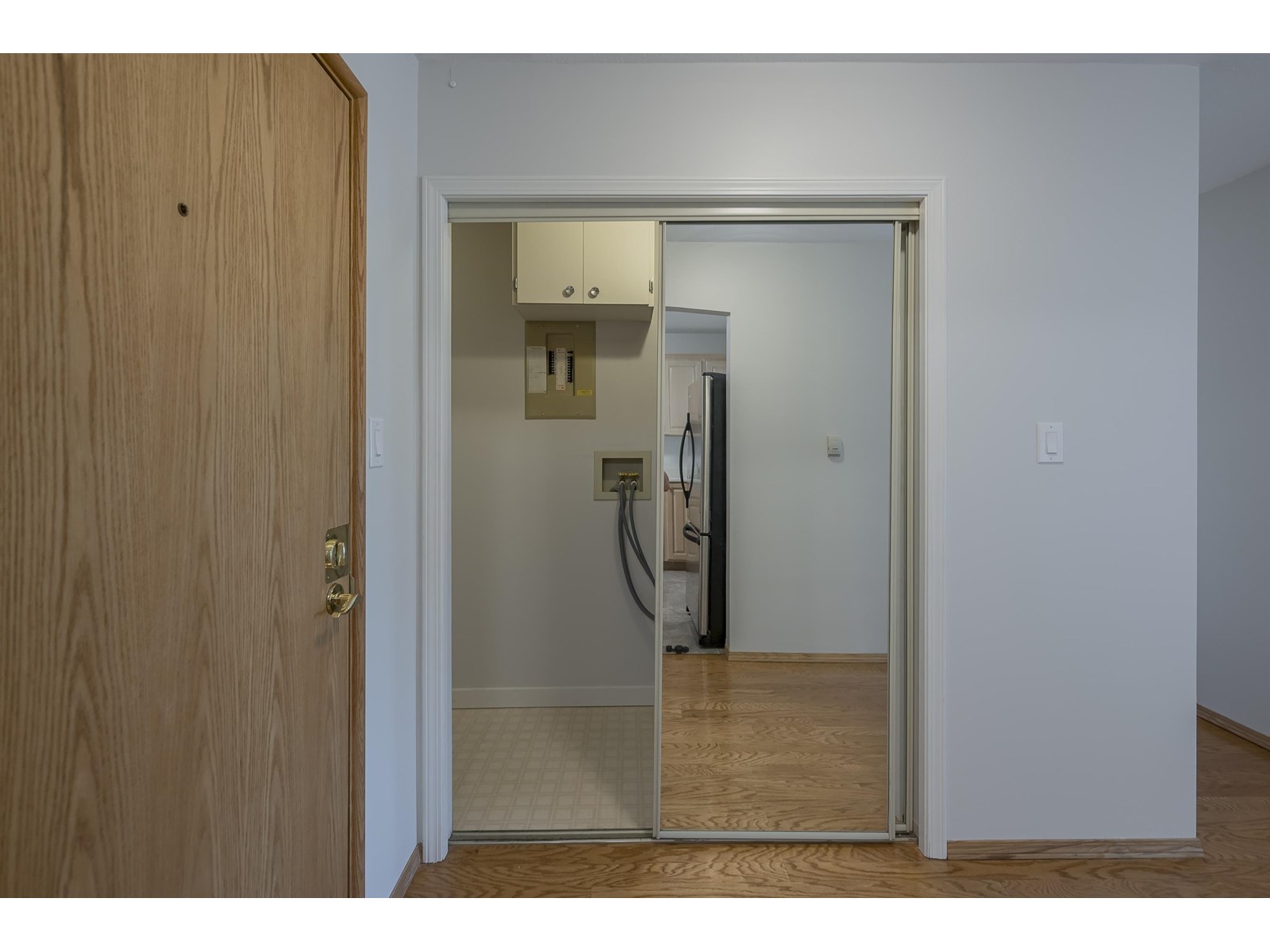 308 1220 FIR STREET, White Rock