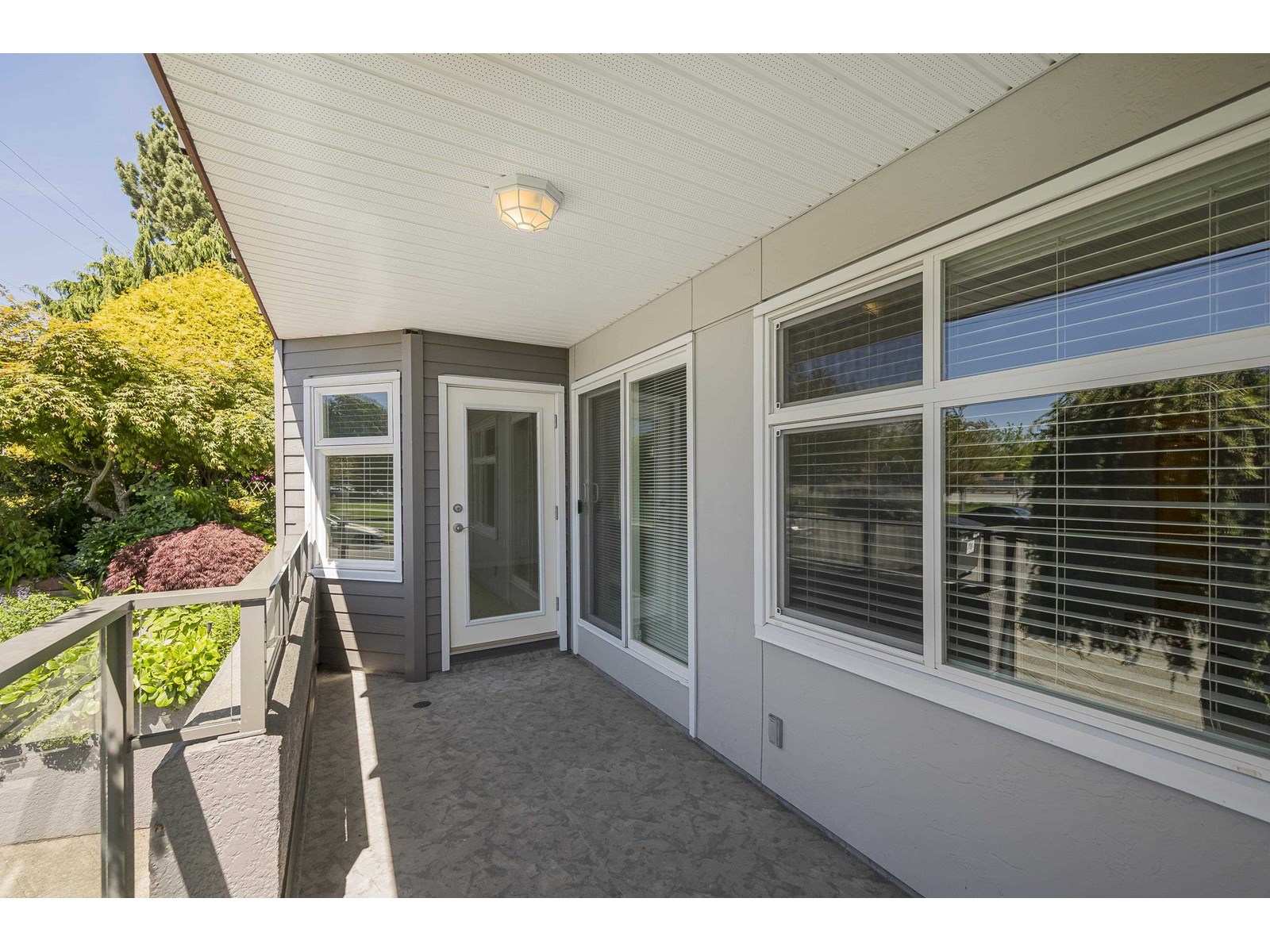 308 1220 FIR STREET, White Rock