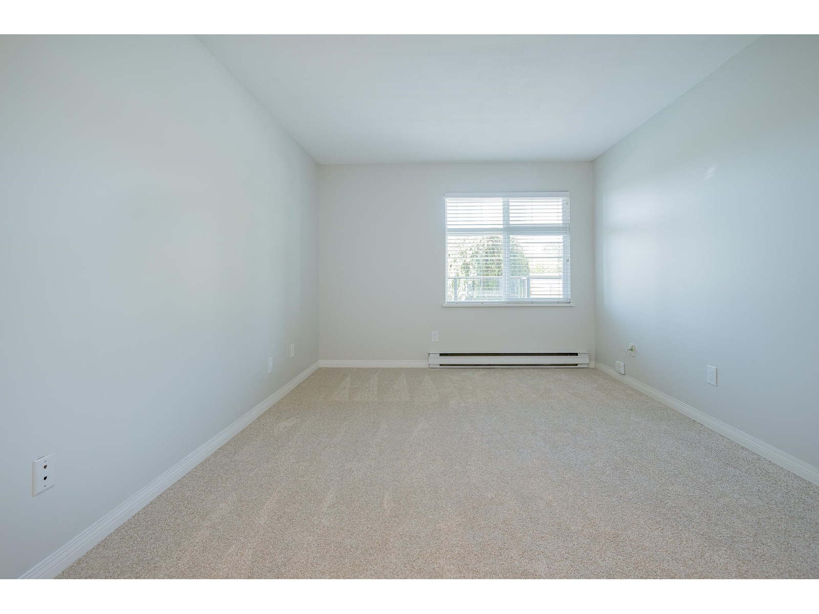 308 1220 FIR STREET, White Rock