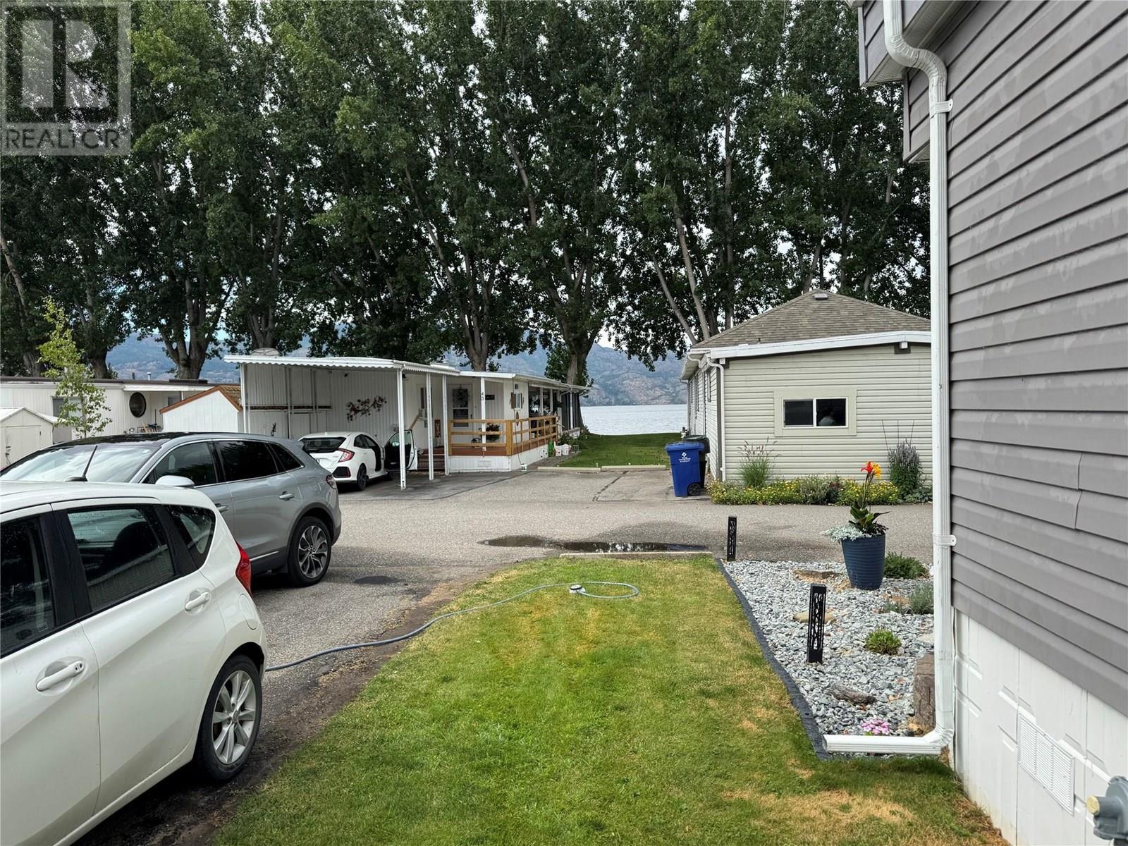 13 2095 Boucherie Road, Westbank