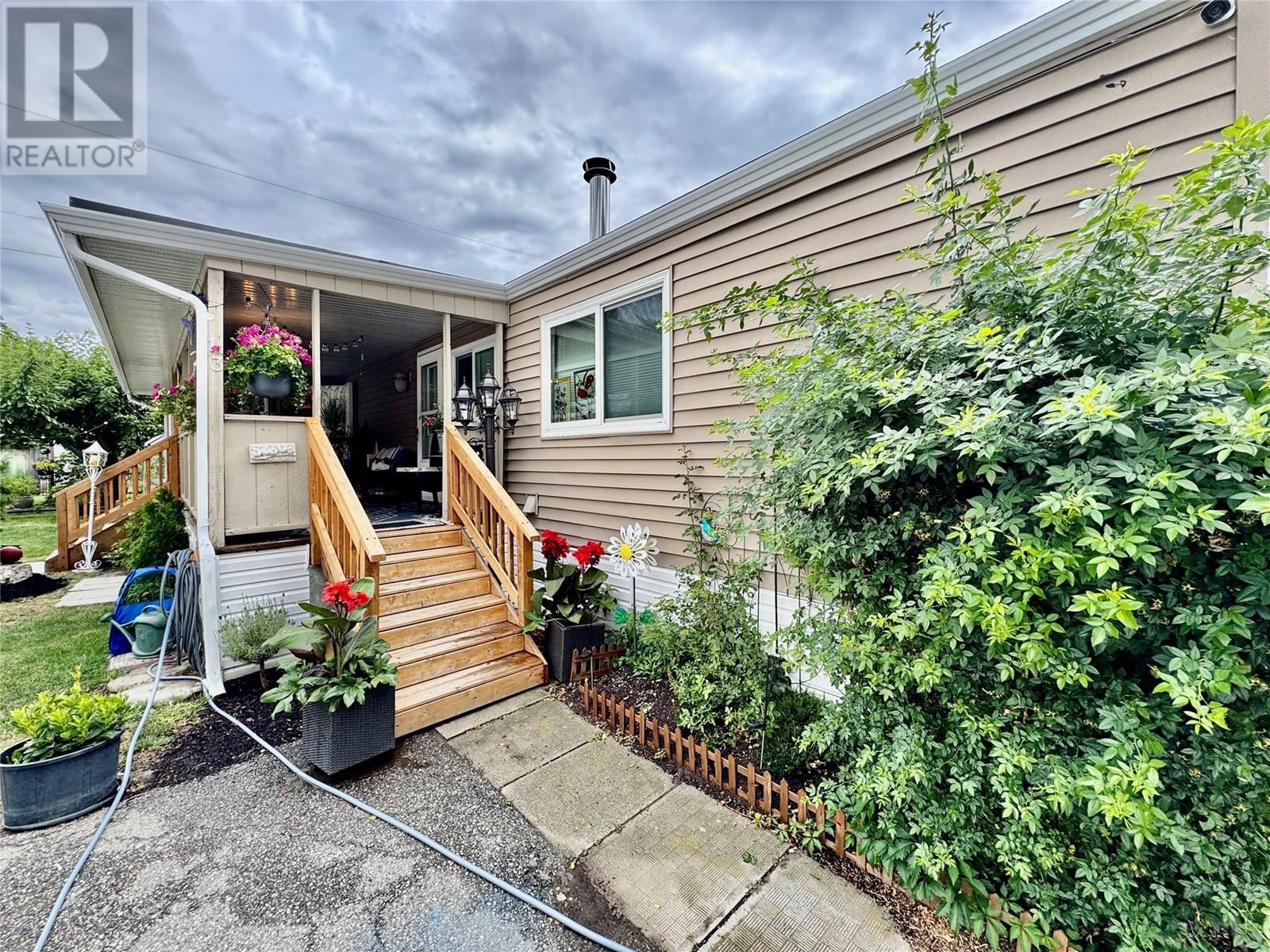 13 2095 Boucherie Road, Westbank