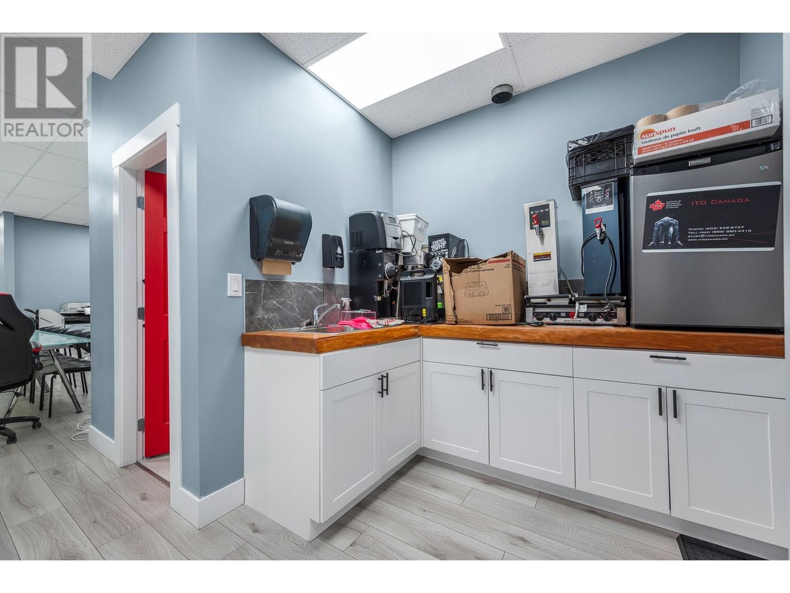 Photo 13 of 3104 30 Avenue, Vernon BC