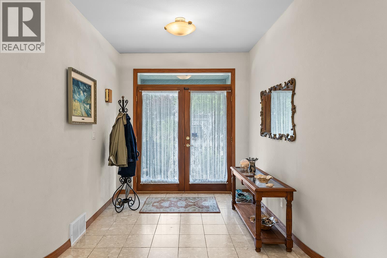  463 Carona Crescent, Kelowna
