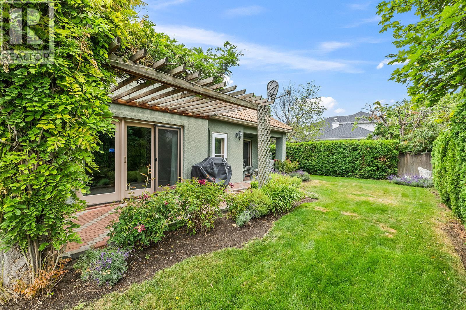  463 Carona Crescent, Kelowna