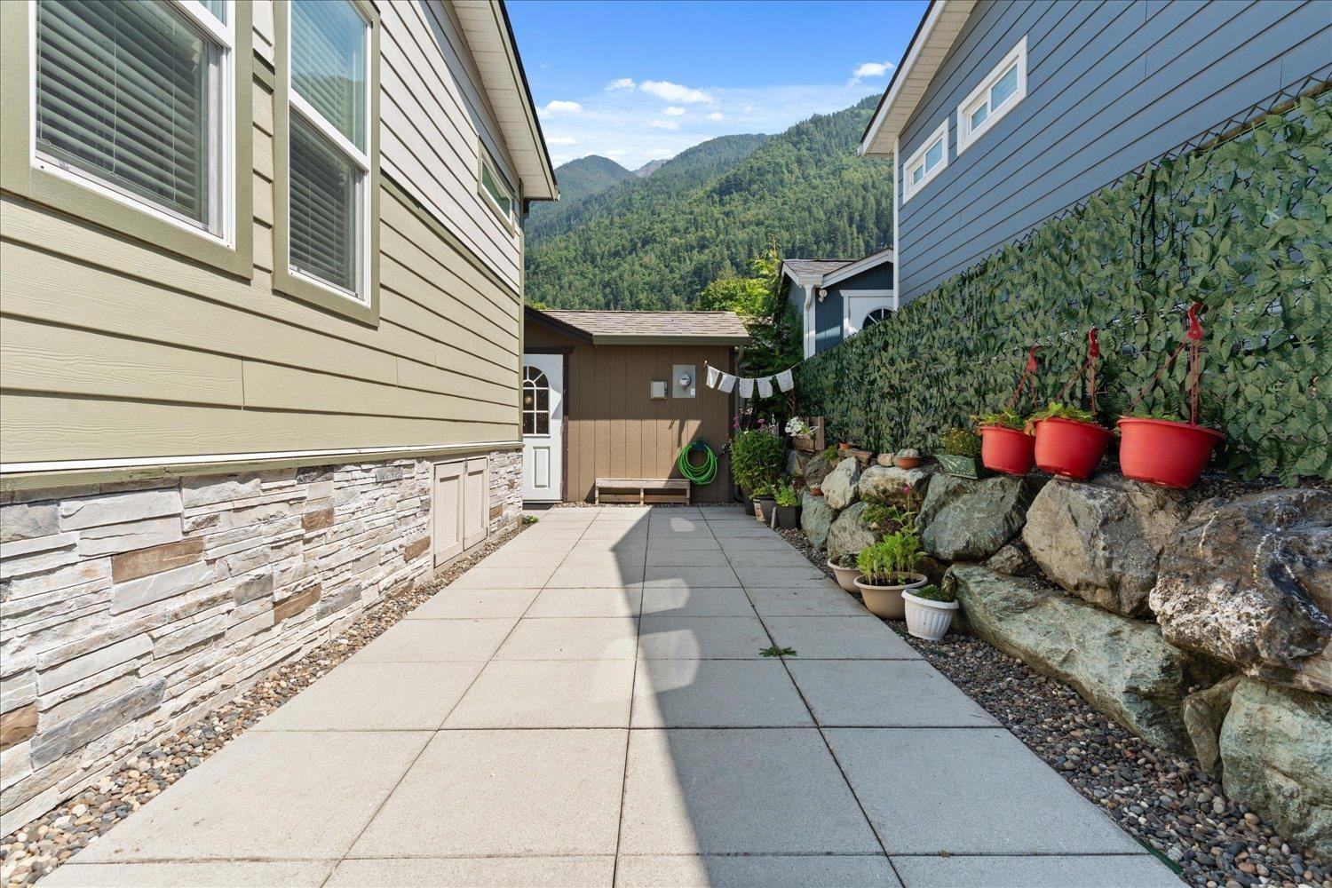 49 53480 BRIDAL FALLS ROAD, Bridal Falls, Rosedale