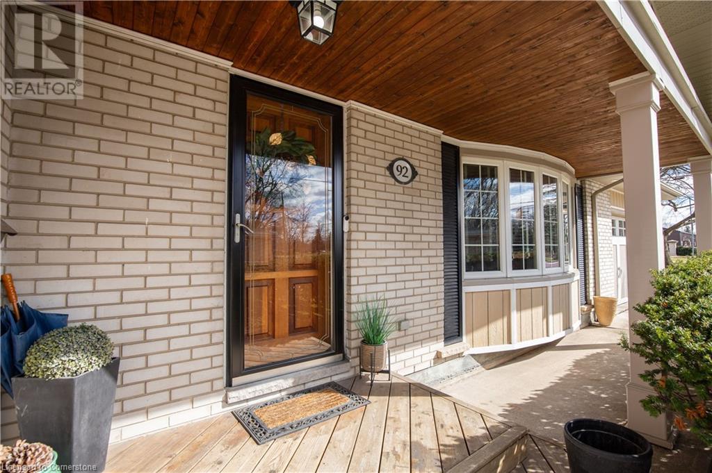 Photo 3 of 92 Auchmar Road, Hamilton ON
