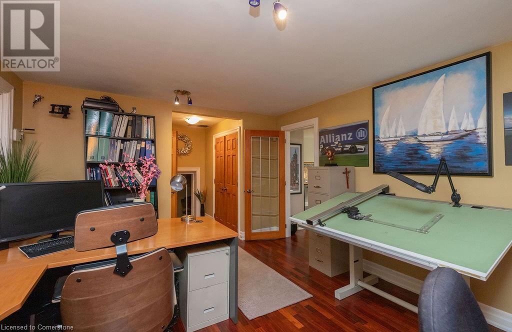 Photo 19 of 92 Auchmar Road, Hamilton ON