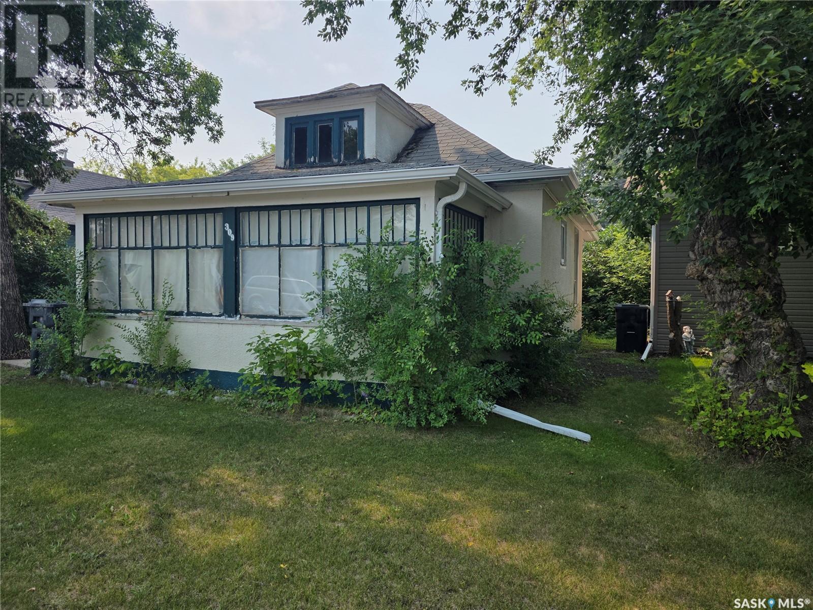 Photo 26 of 309 5th Street E, Wynyard SK