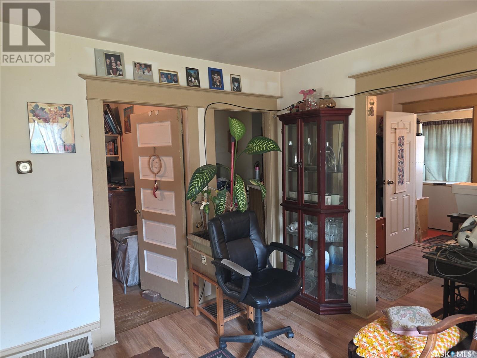 Photo 31 of 309 5th Street E, Wynyard SK