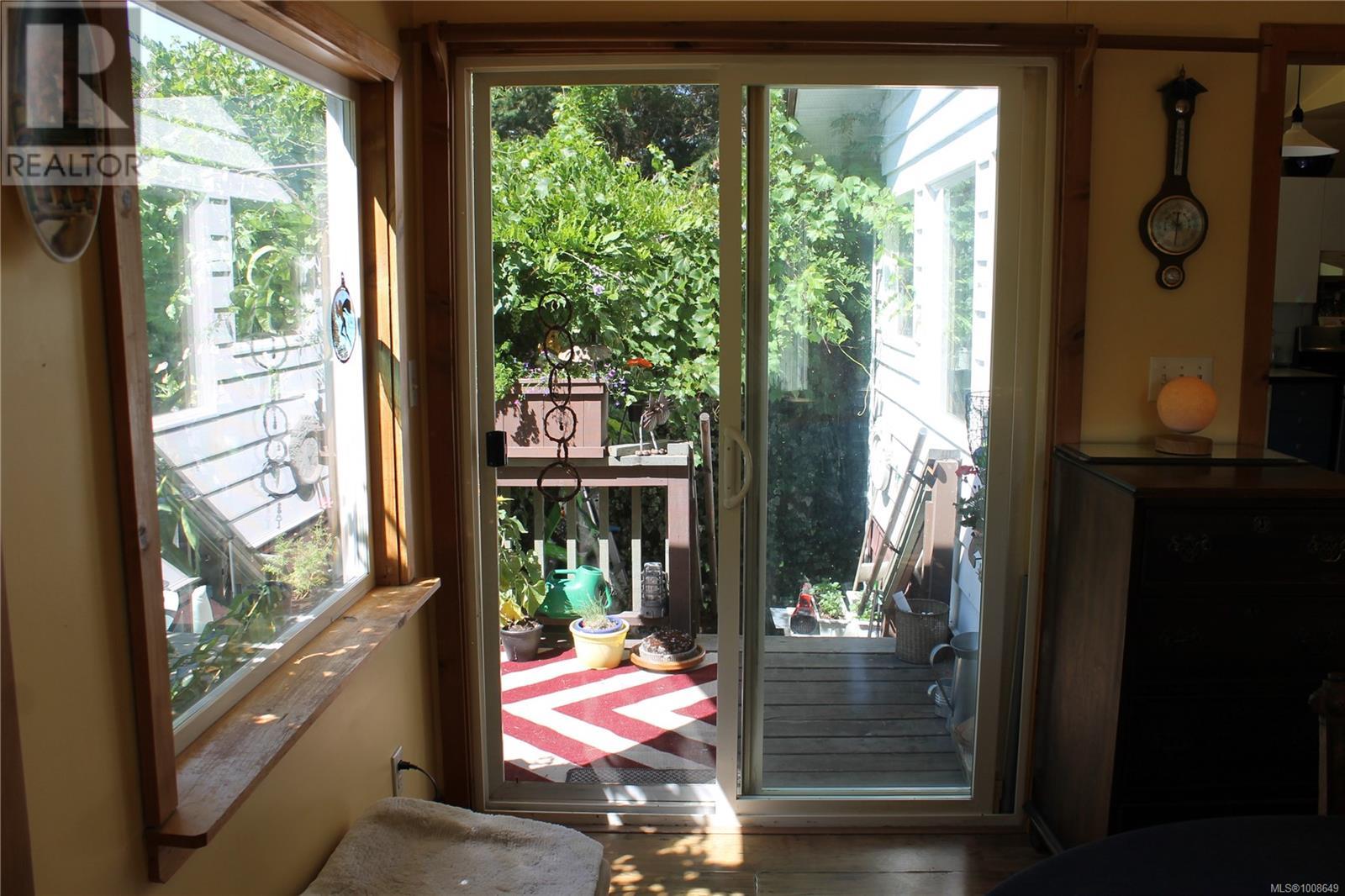 Photo 29 of 756 Marchmont Rd, Duncan BC