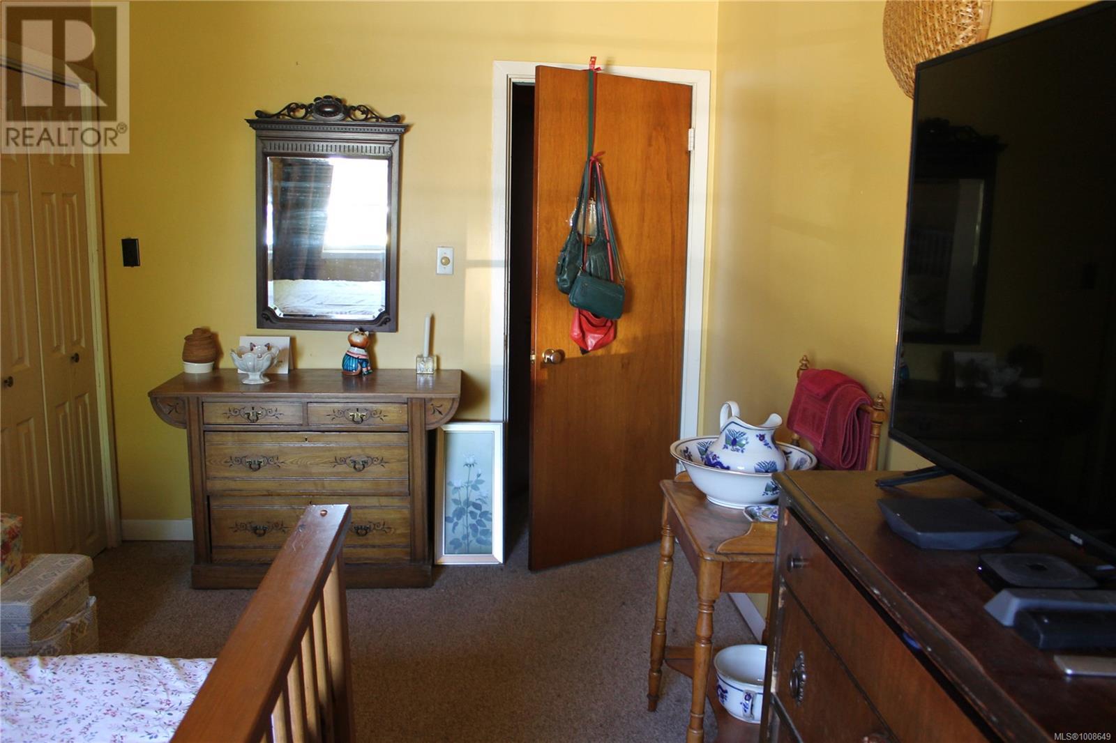 Photo 13 of 756 Marchmont Rd, Duncan BC