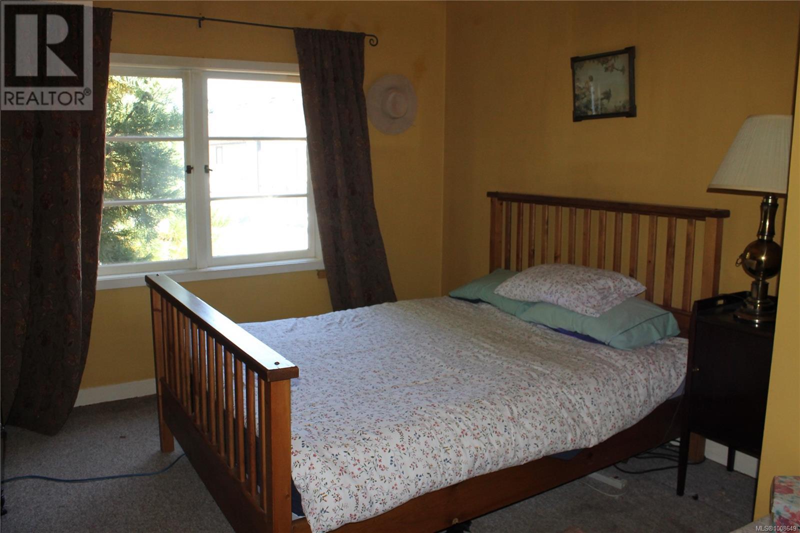 Photo 11 of 756 Marchmont Rd, Duncan BC