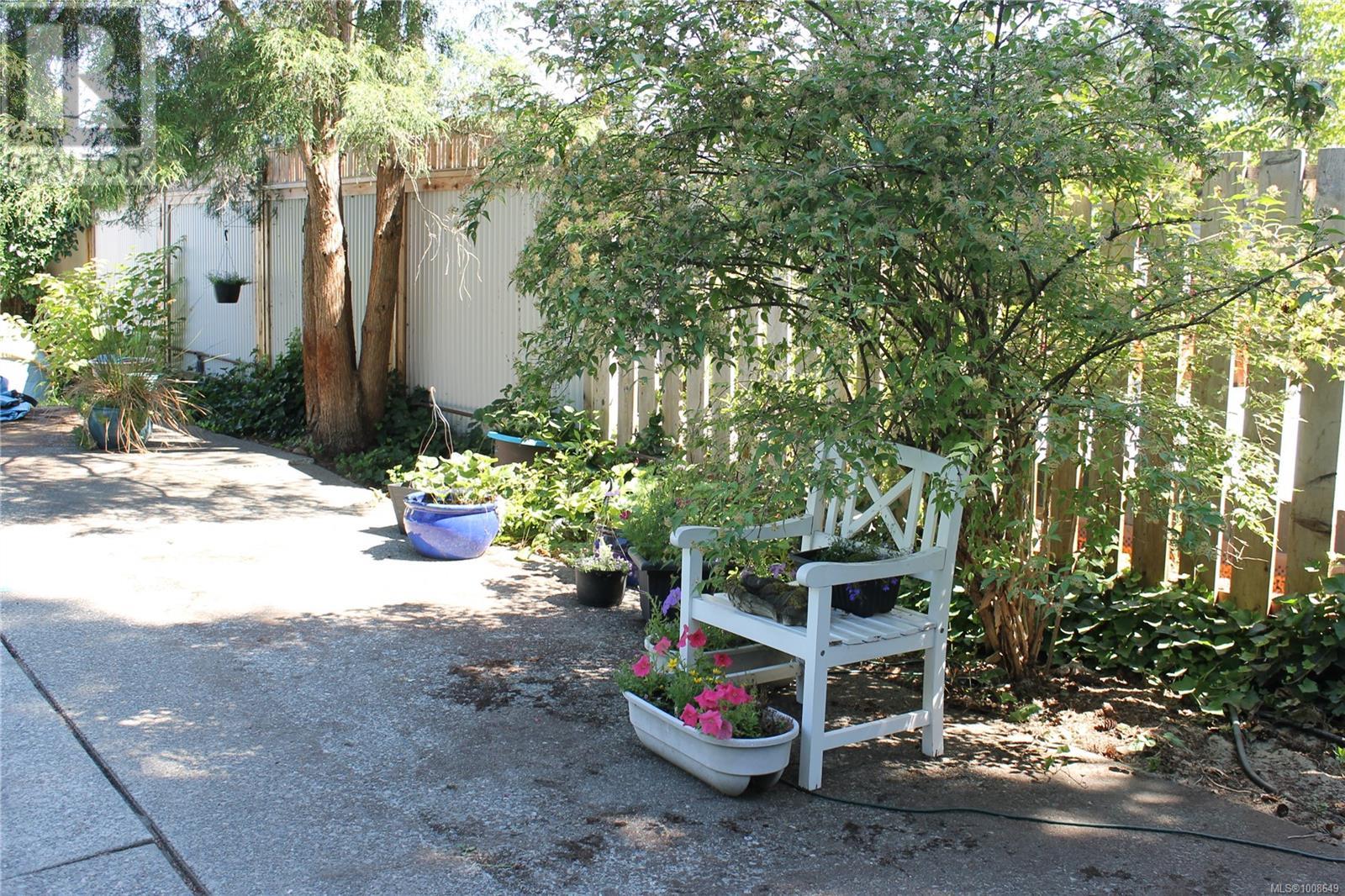 Photo 36 of 756 Marchmont Rd, Duncan BC