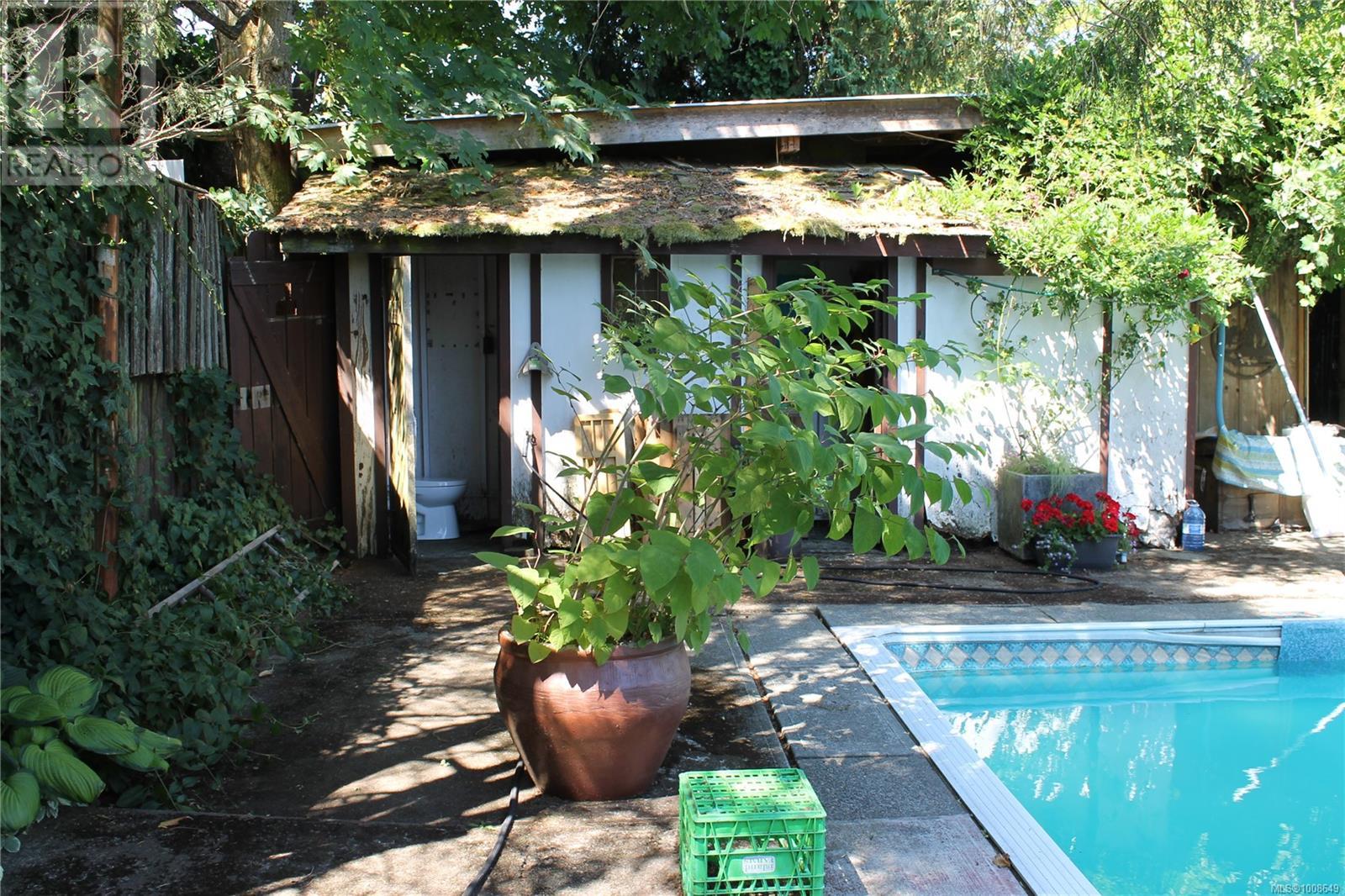 Photo 25 of 756 Marchmont Rd, Duncan BC