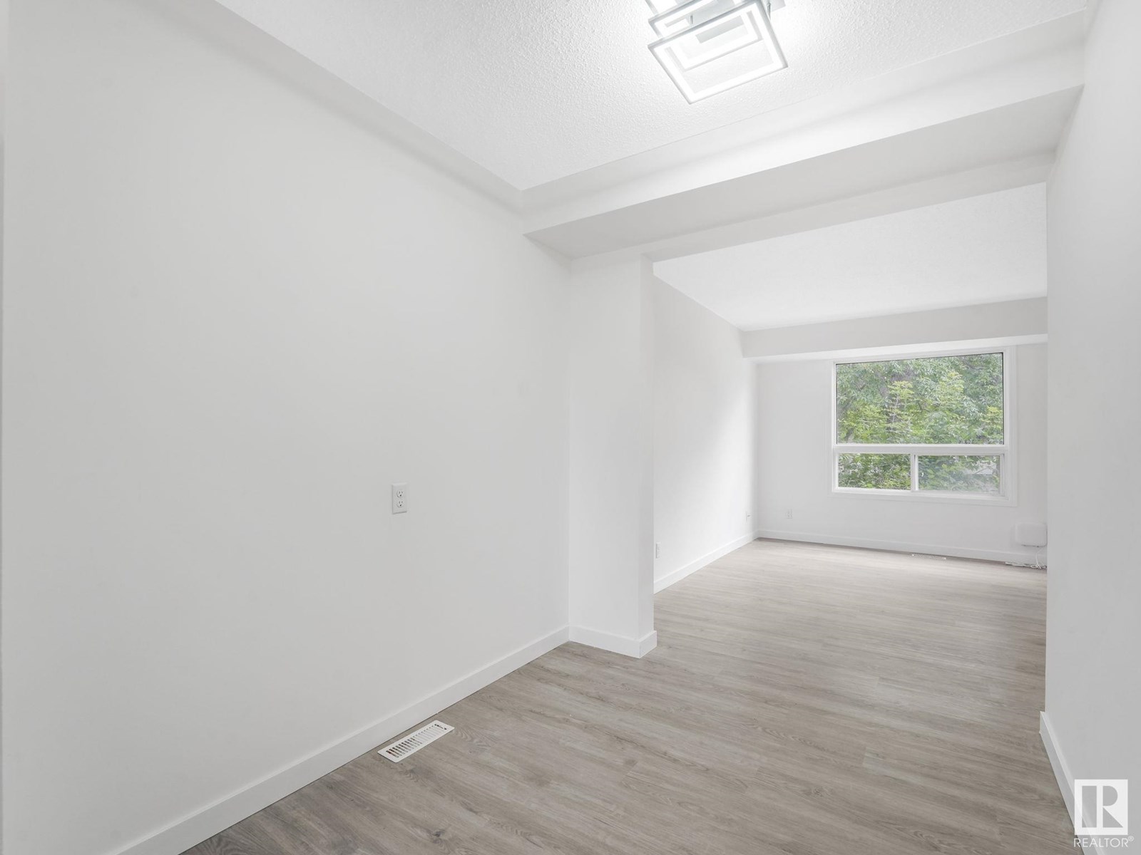 Photo 9 of 320 Northgate Tc Nw Nw, Edmonton AB