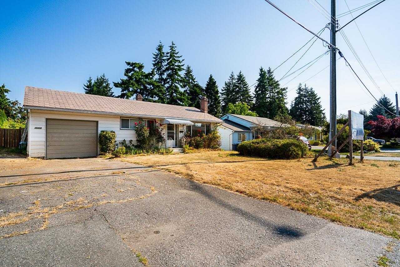 Photo 2 of 15439 Oxenham Avenue, White Rock BC