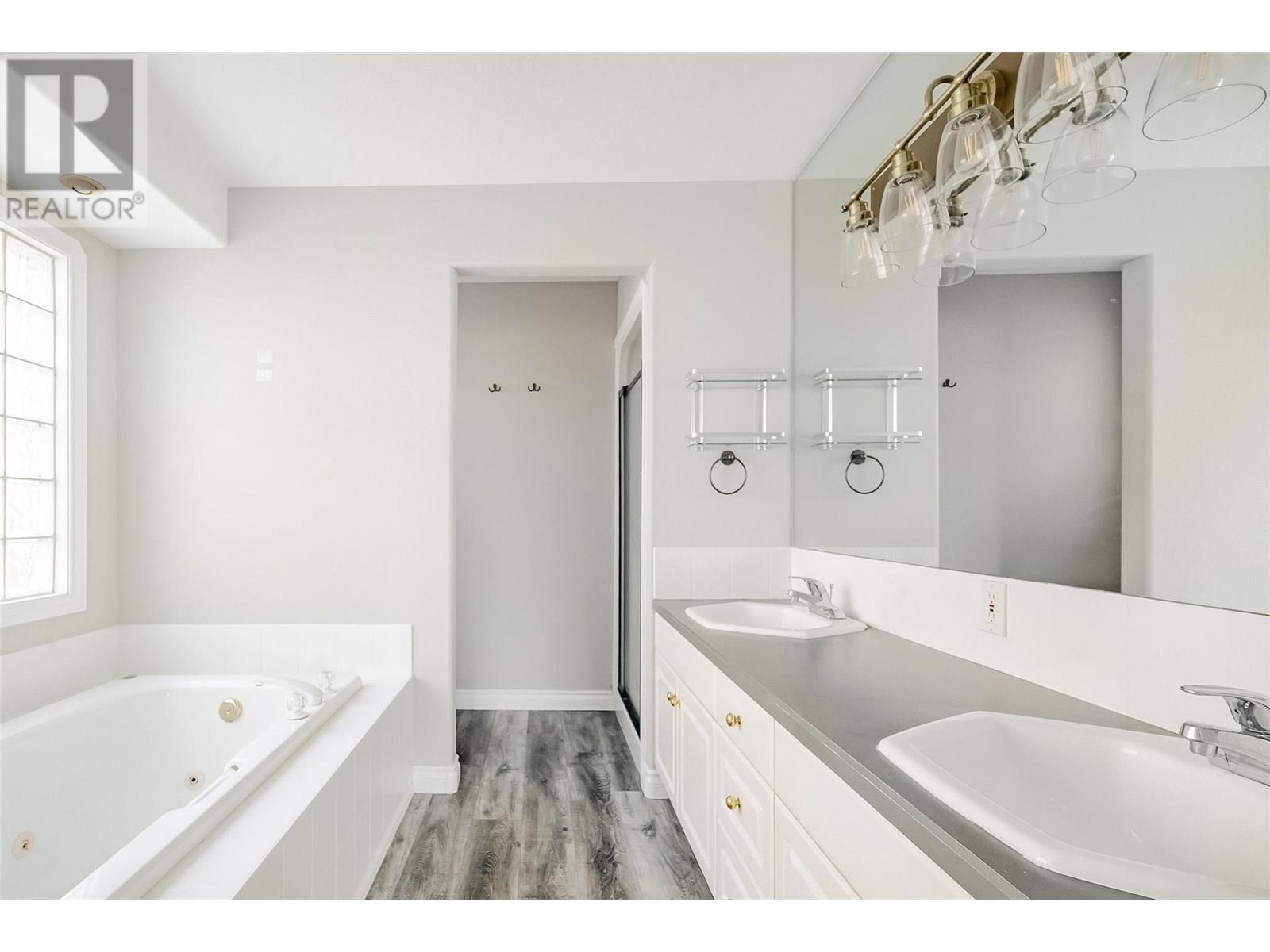  1180 Ray Road, Kelowna