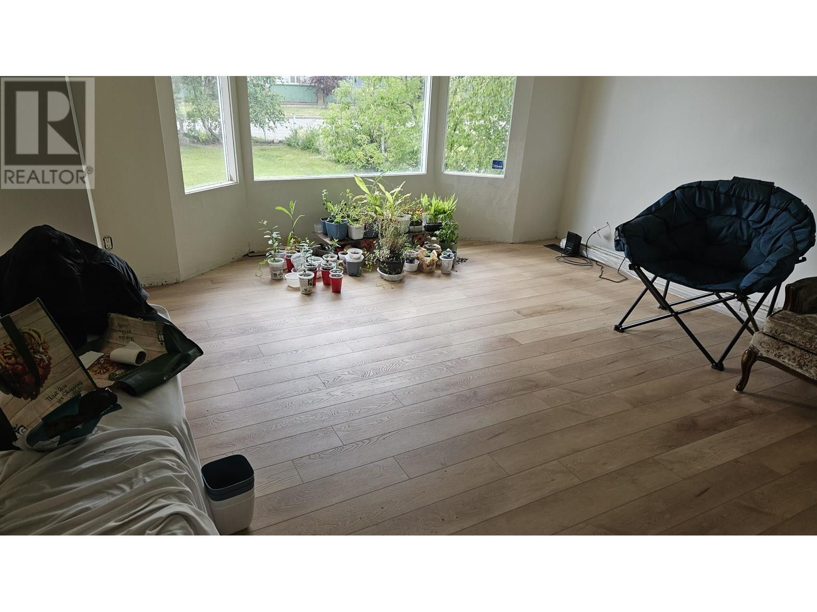 Photo 4 of 450 Kelly Street, Prince George BC