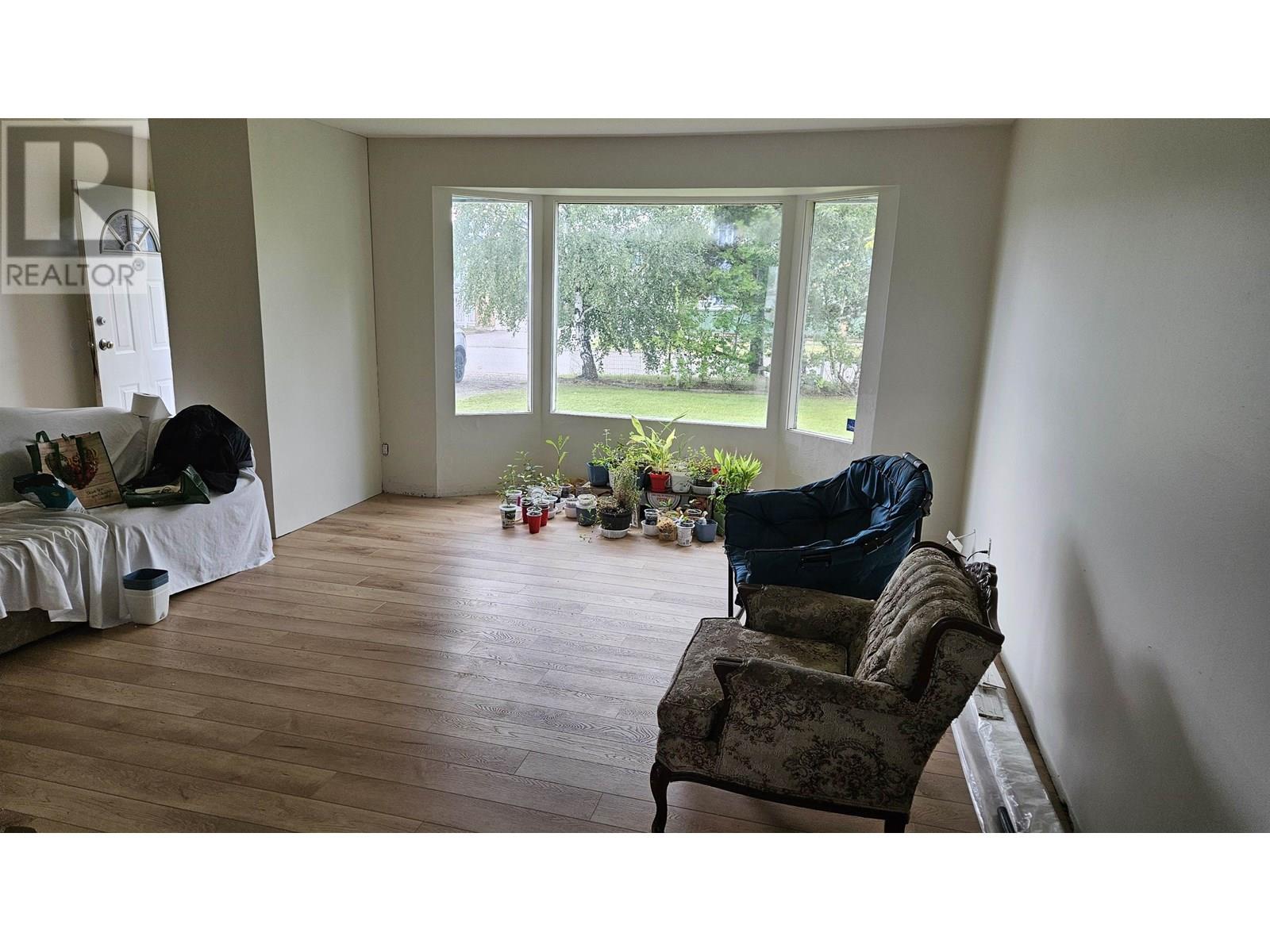 Photo 8 of 450 Kelly Street, Prince George BC