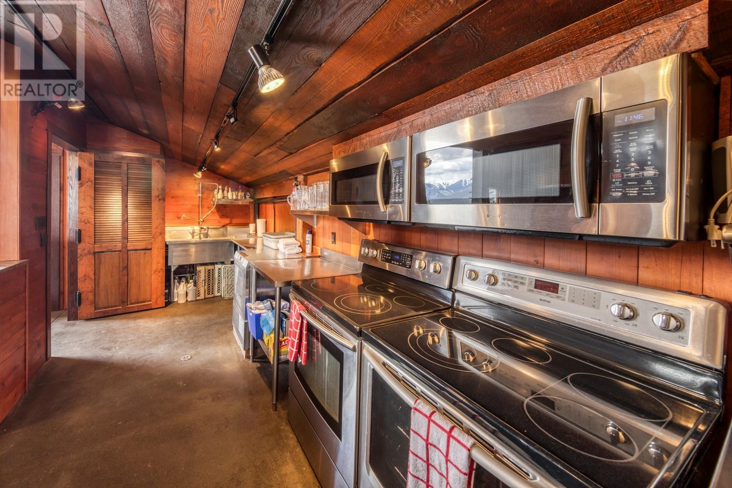2175 WESTSIDE Road - 78
