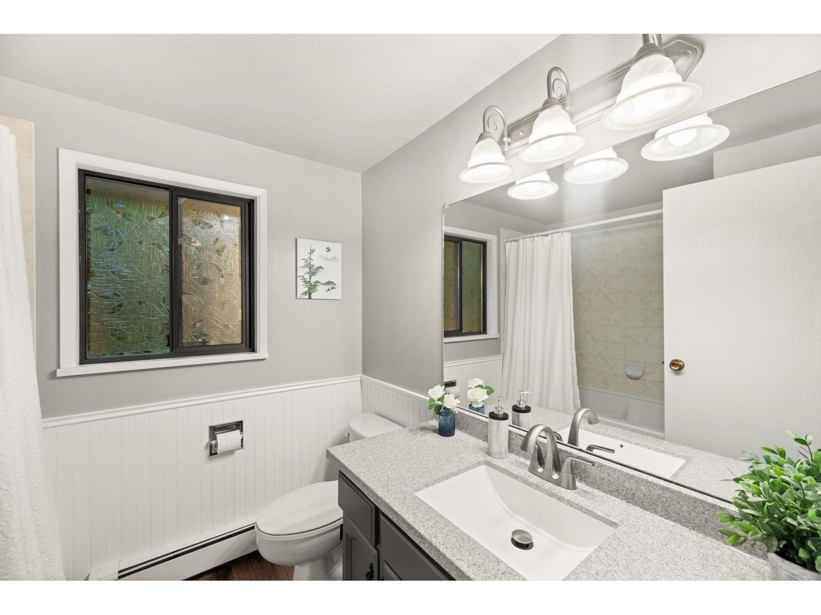 Photo 16 of 4961 202 A Street, Langley BC
