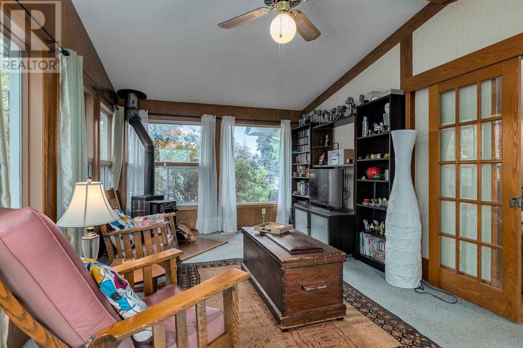 Single Family House 4 Level for Sale in  Winchester Crescent SW Westgate Calgary 