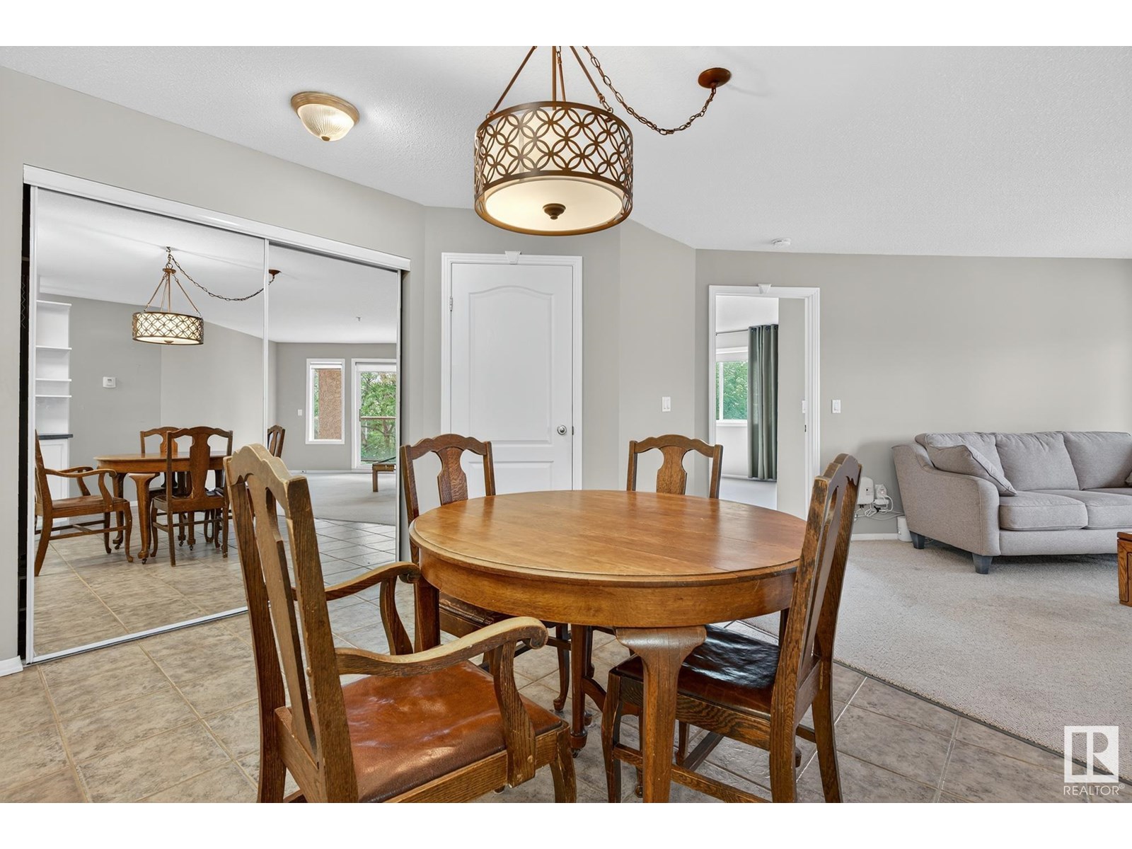 Photo 16 of 215 6623 172 St Nw, Edmonton AB