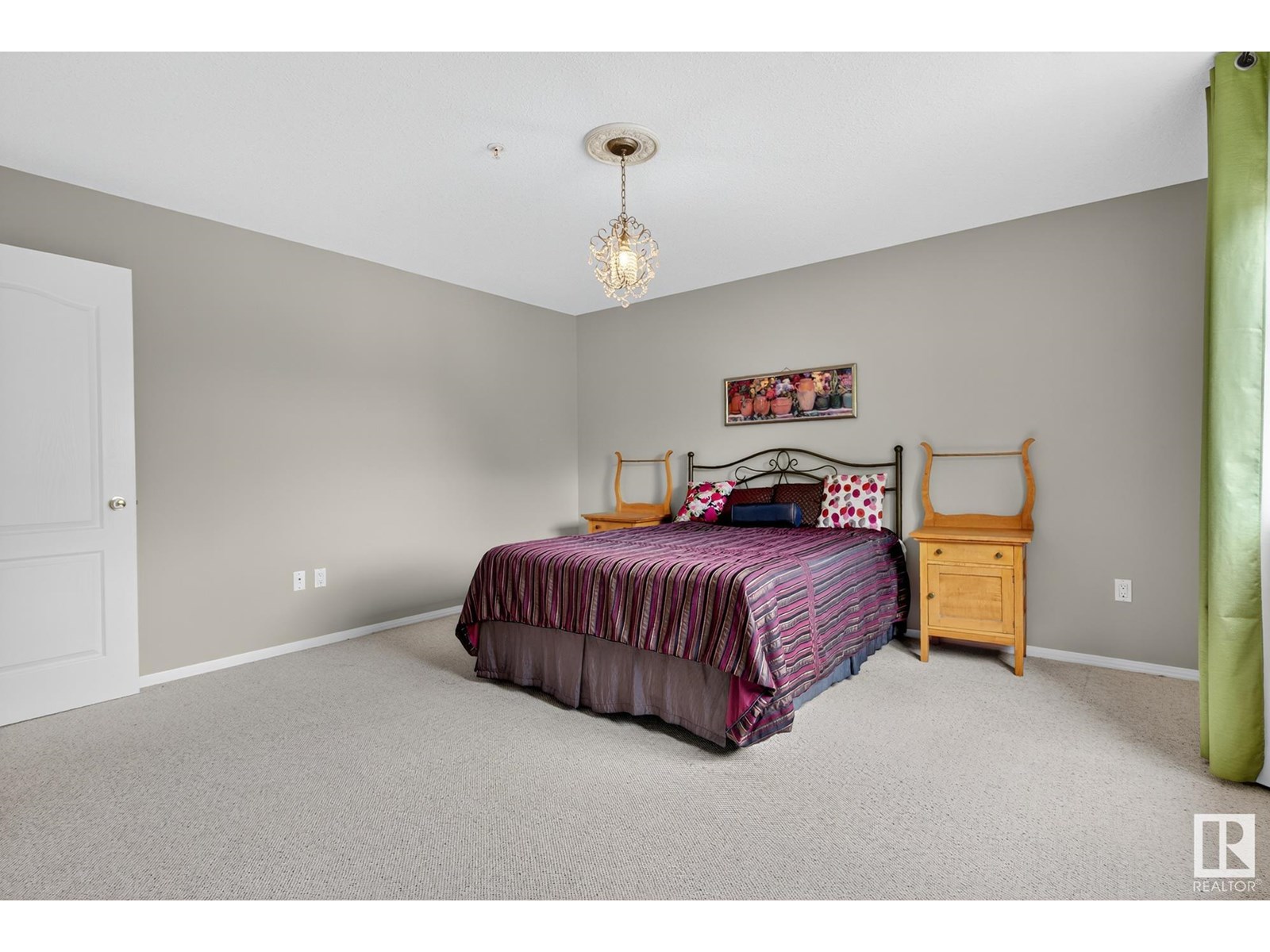 Photo 15 of 215 6623 172 St Nw, Edmonton AB