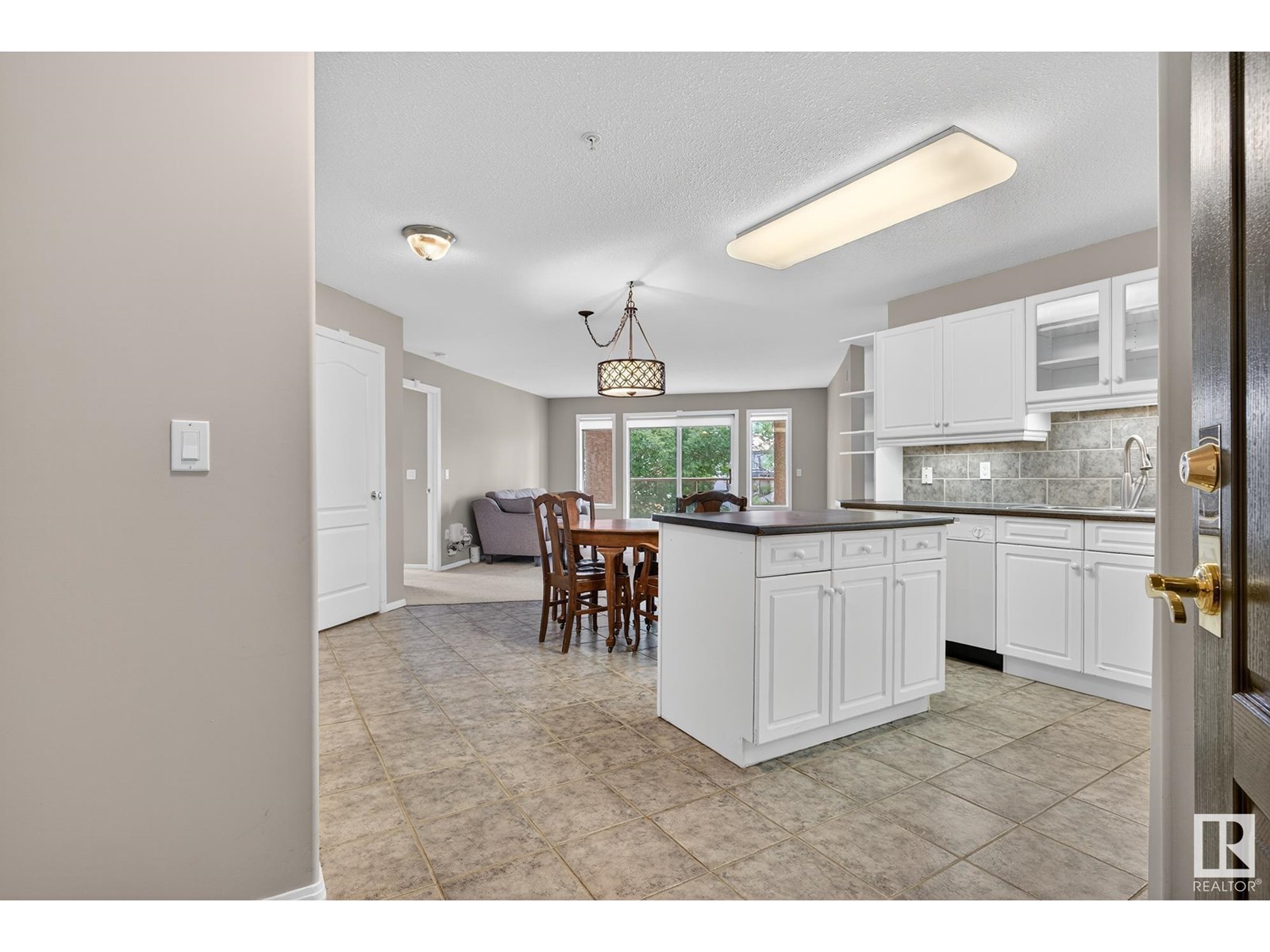 Photo 25 of 215 6623 172 St Nw, Edmonton AB